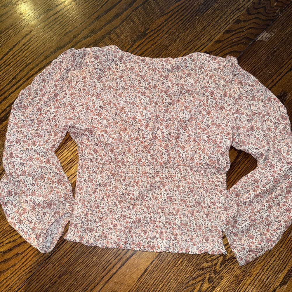 American Eagle Floral Top - Picture 6 of 6